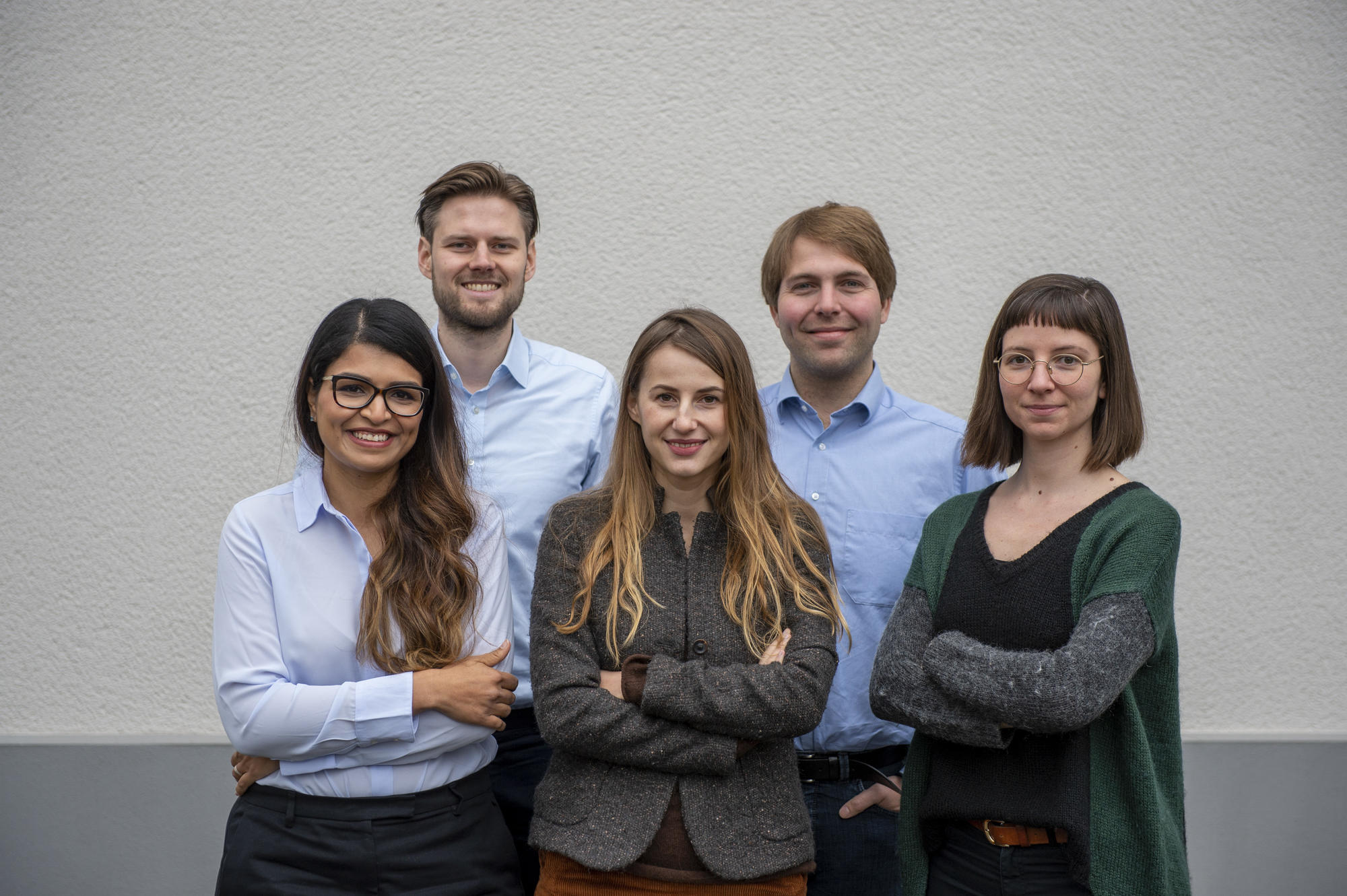 Dr. Reem Alneebari, Tobias Seidl, Ekaterina Messchischwili, Oliver Welter und Zeynep Ergin  (v.l.n.r.) von Nia Health.