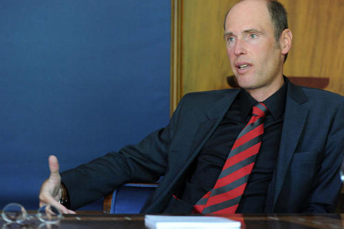 Präsident Prof. Dr. Peter-André Alt: "Das Verfahren war insofern mustergültig, als die Spielregeln relativ frei geblieben sind, sodass wir kreativ überlegen konnten, was wir umsetzen möchten."