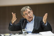 Der türkische Schriftsteller Orhan Pamuk präsentierte im Rahmen der Szondi Lecture an der Freien Universität sein „Museum der Unschuld“.
