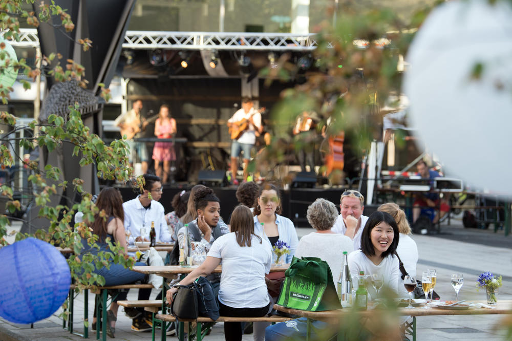 Mit einem großen Sommerfest feierte die internationale Sommer- und Winteruniversität der Freien Universität ihren 20. Geburtstag.