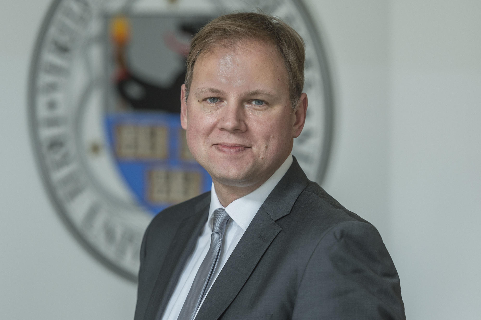 „Wir tun alles dafür, damit die Studierenden wieder auf den Campus zurückkehren können“, sagt Vizepräsident Professor Hauke Heekeren. Damit das gelinge, sei es auch notwendig, dass sich möglichst viele Hochschulangehörige impfen ließen.