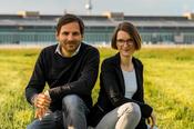 Maria Enge und Benjamin Pardowitz entwickeln unter dem Namen „RooWalk“ eine elektrische Mobilitätshilfe für Kinder mit schweren körperlichen Einschränkungen.
