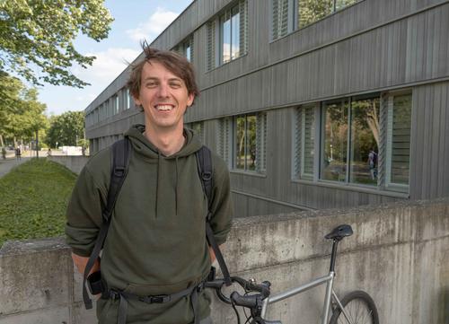 Michael Mundry arbeitet für die Zentraleinrichtung FUB-IT und ist begeisterter Radler.