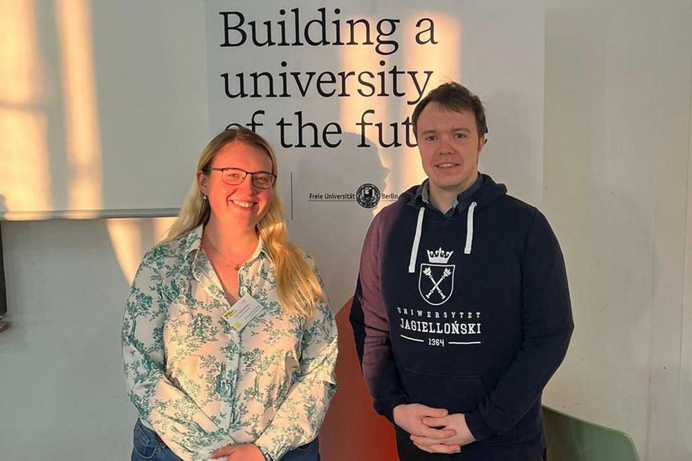 Fleur-Nicole und Julius – zwei Studierende der Freien Universität Berlin. Zwei von mehr als 30.000 jungen Menschen, die sich eine gute Debattenkultur und ein Miteinander für den Campus wünschen und sich dafür einsetzen.