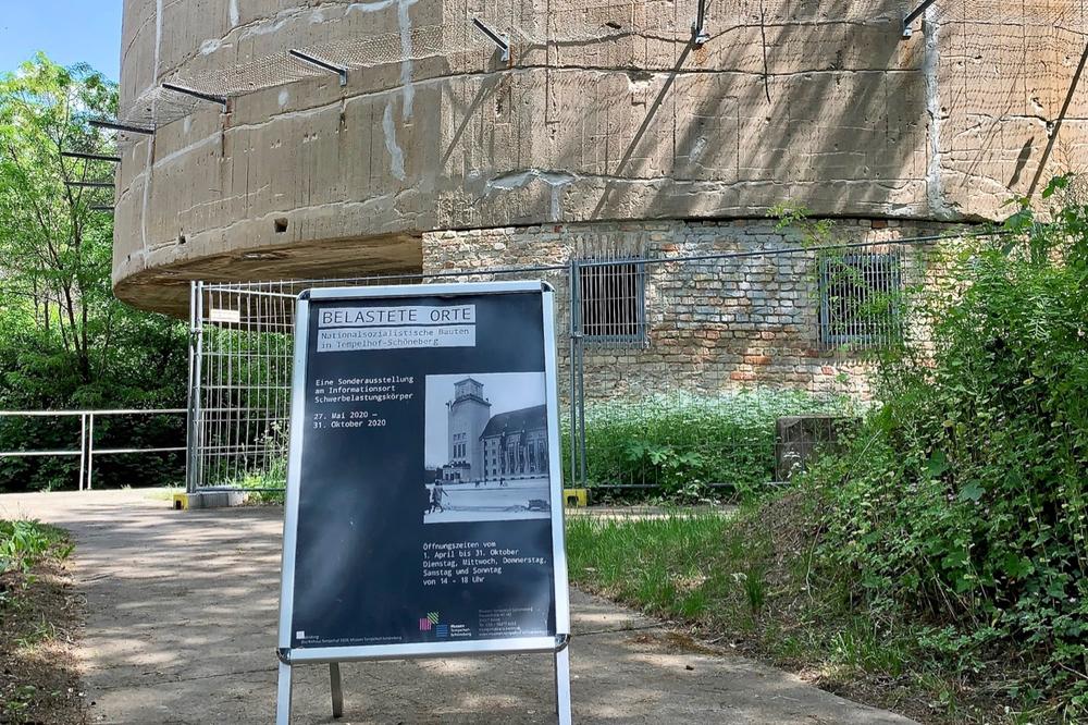 Noch bis zum 31. Oktober ist die Ausstellung im Informationsort Schwerbelastungskörper zu sehen.