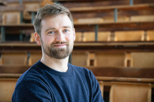 Fliegengehirne findet der Biologe Emil Kind auch nach vielen Jahren in der Forschung nicht langweilig. Kein anderes Modell biete so viele experimentelle Möglichkeiten.