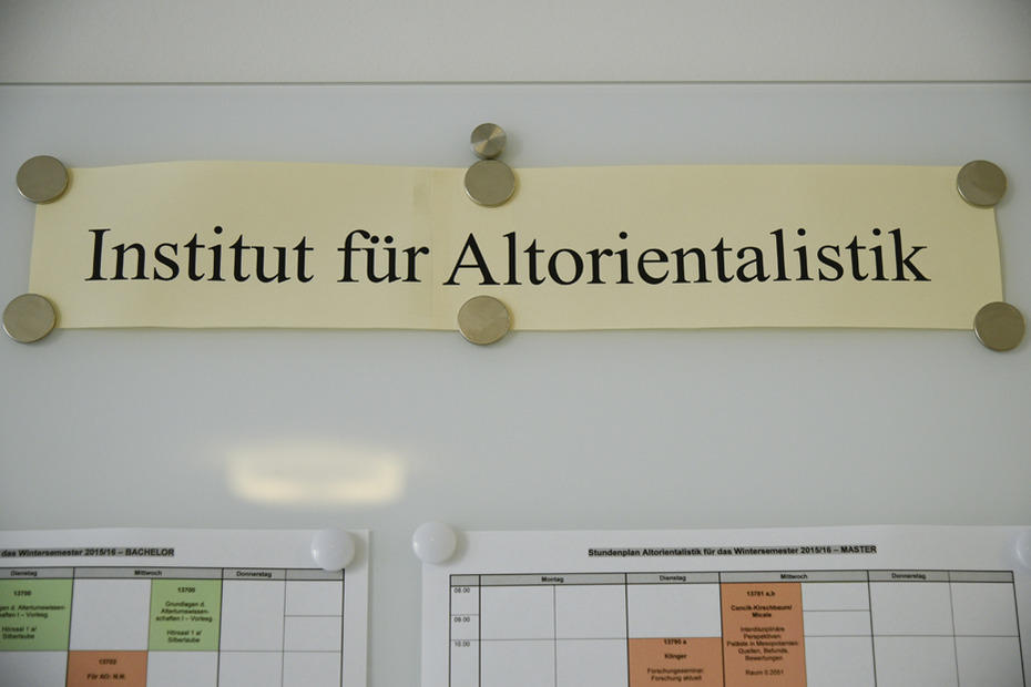 Die Altorientalistik forscht und lehrt zu Sprachen, Geschichte und Kulturen des alten Vorderen Orients.