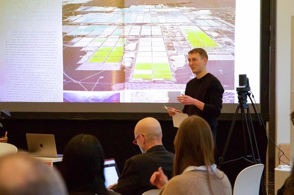 metaLAB (at) FU aims to use digital solutions to make existing knowledge structures visible, as well as to discuss and critique such structures.