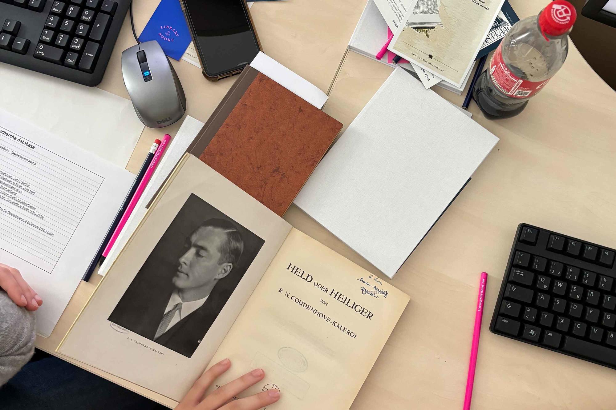 The Provenance Research Unit hosted an action day for high school students.