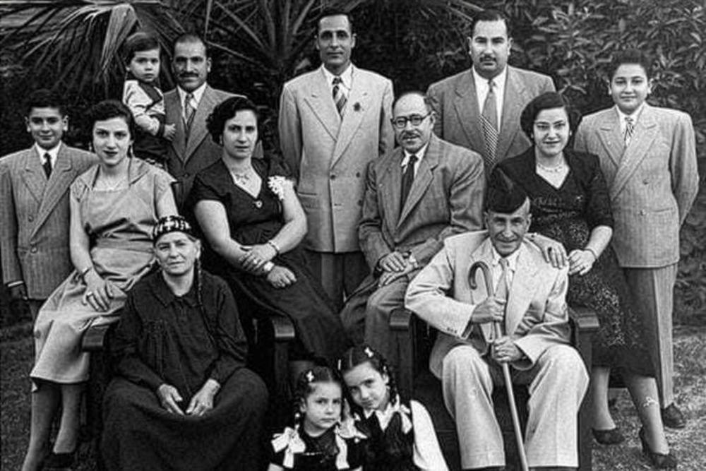 The Mu’allem family in Bagdad in 1953. Assaf Bar-Moshe’s mother is the little girl at the front right.