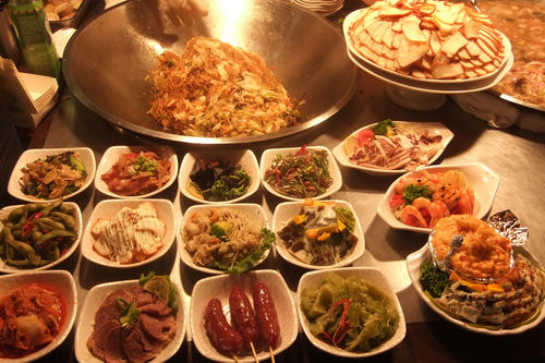 Do you eat what's on your plate? The cuisine in Taipei is varied, but does not appeal to everyone's taste.