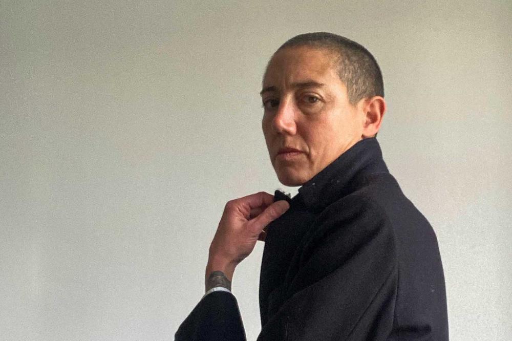 The French author Constance Debré will hold her inaugural lecture “Pas de titre, pas de support” on May 6 to mark her tenure as Samuel Fischer Visiting Professor at the Peter Szondi Institute of Comparative Literature, Freie Universität Berlin.