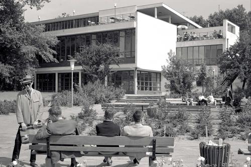 A nice place for study breaks for seven decades: Mensa eins.