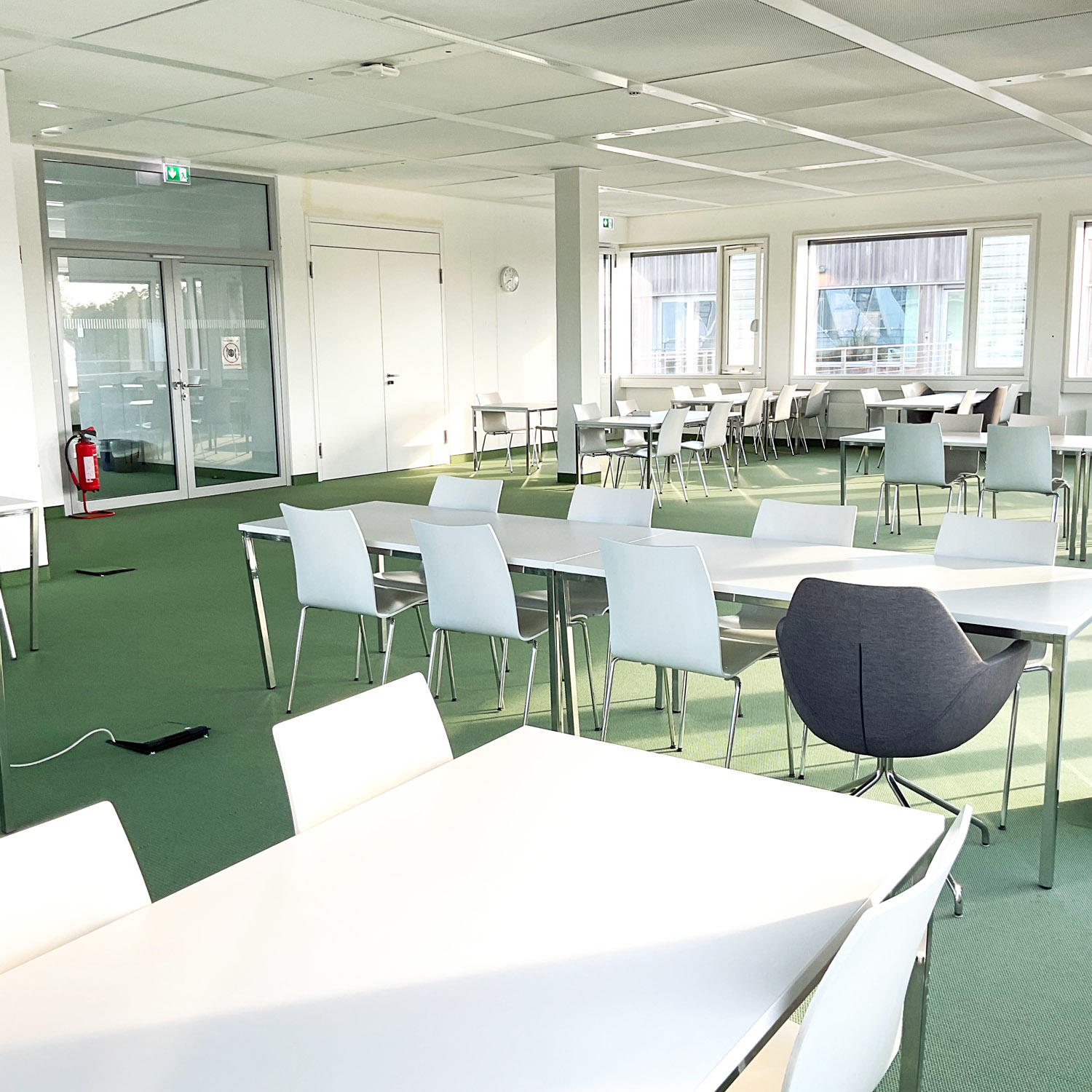 Campus Library (Fabeckstr. 23/25)