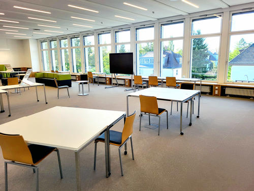 Central Library (Garystr. 39)