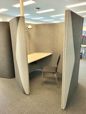 Zentralbibliothek - Schallgedämpfte Arbeitsplätze im 1. Stock