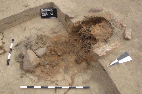 Die Grabungen am Fundplatz Glienick im Landkreis Teltow-Fläming gut 30 Kilometer südlich von Berlin förderten einen der am besten erhaltenen Rennöfen zu Tage, der einen guten Einblick gibt in den Prozess der Eisenverhüttung.