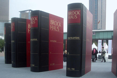 Dem Brockhaus war 1894 die Definition des Glücks nur sieben Zeilen wert.