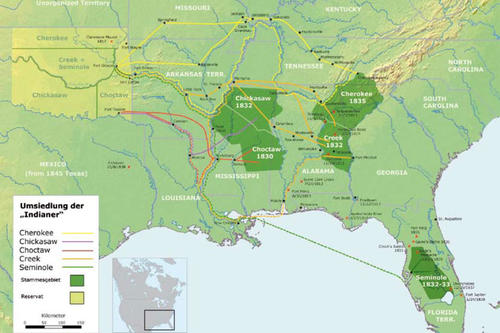 Der Pfad der Tränen (Trail of Tears) bezeichnet die Umsiedlung von Indianervölkern aus dem fruchtbaren Land im Südosten der USA in das karge Territorium im heutigen Bundesstaat Oklahoma.