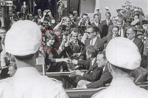 Die Anglistikstudentin Karin Faensen konnte Kennedy bei der Ankunft sogar die Hand schütteln.