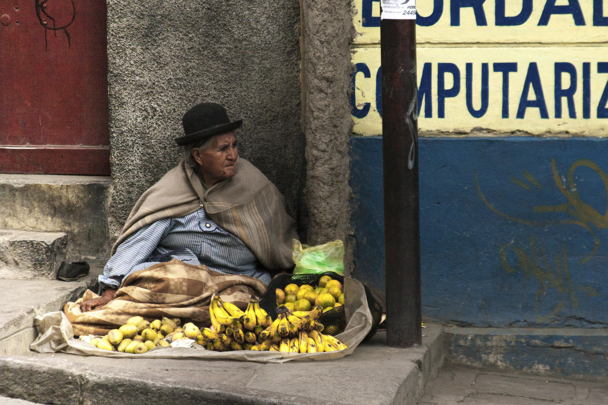 Ungleiche Chancen: Durch die Abhängigkeit von Rohstoff- und Agrarexporten ist die Armut, wie hier in Bolivien, wieder gestiegen.