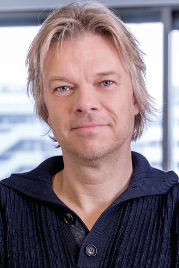 Planetologe Frank Postberg erforscht die Riesenmonde Jupiter und Saturn