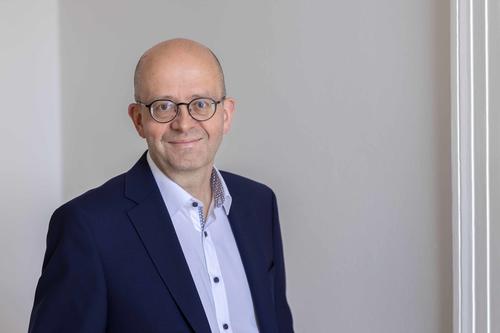 Jürgen Brokoff, Professor für neuere deutsche Literatur, ist Sprecher des an der Freien Universität Berlin angesiedelten Sonderforschungsbereichs „Intervenierende Künste“.