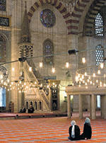 Glauben an der Grenze zwischen Orient und Okzident: Muslime in der Süleymaniye-Moschee in Istanbul. Foto:iStock Photo
