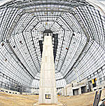 Bauwerk aus Stahl und Glas. Das 1907 erbaute Große Tropenhaus des Botanischen Gartens beherbergt normalerweise 4000 Pflanzen von fast 1400 Arten.