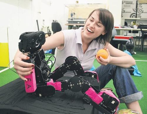 Eingespieltes Team: Trainerin Gretta Hohl und Ballprofi Lea