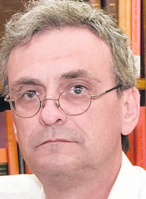 Stephan Johannes Seidlmayer ist Professor für Ägyptologie an der Freien Universität Berlin und Direktor des Deutschen Archäologischen Instituts in Kairo.