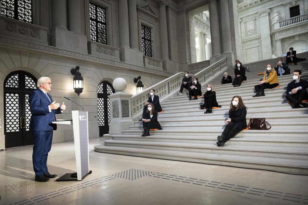 Bundespräsident Frank-Walter Steinmeier wandte sich zum Start des Sommersemesters an die Studierenden der Hochschulen in Deutschland.
