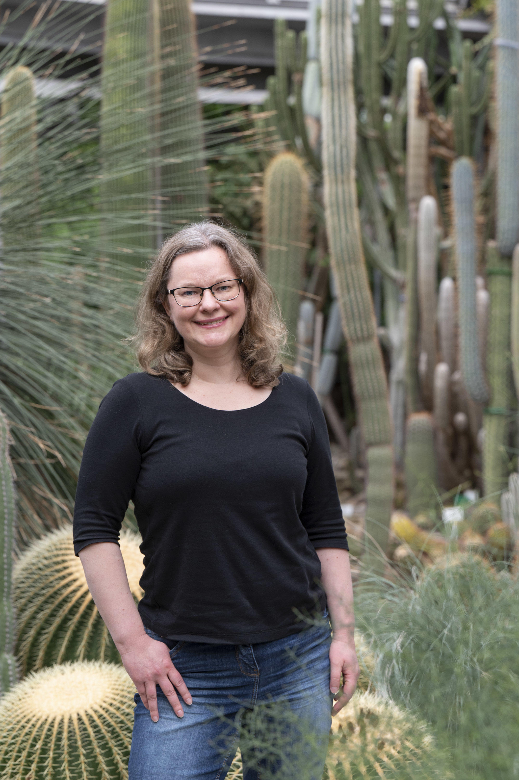 Nadja Korotkova hat zusammen mit internationalen Teams weltweit Kakteen klassifiziert.