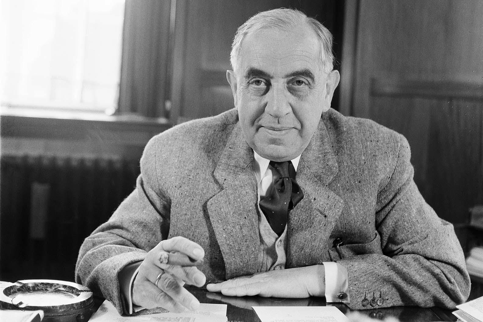 Ernst Reuters großer Wunsch war es, eine Fördergesellschaft zur Unterstützung des wissenschaftlichen Nachwuchses zu gründen.