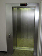 Fahrstuhl im Henry-Ford-Bau