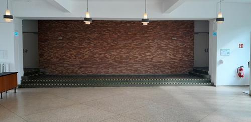 Eingang zum Hörsaal