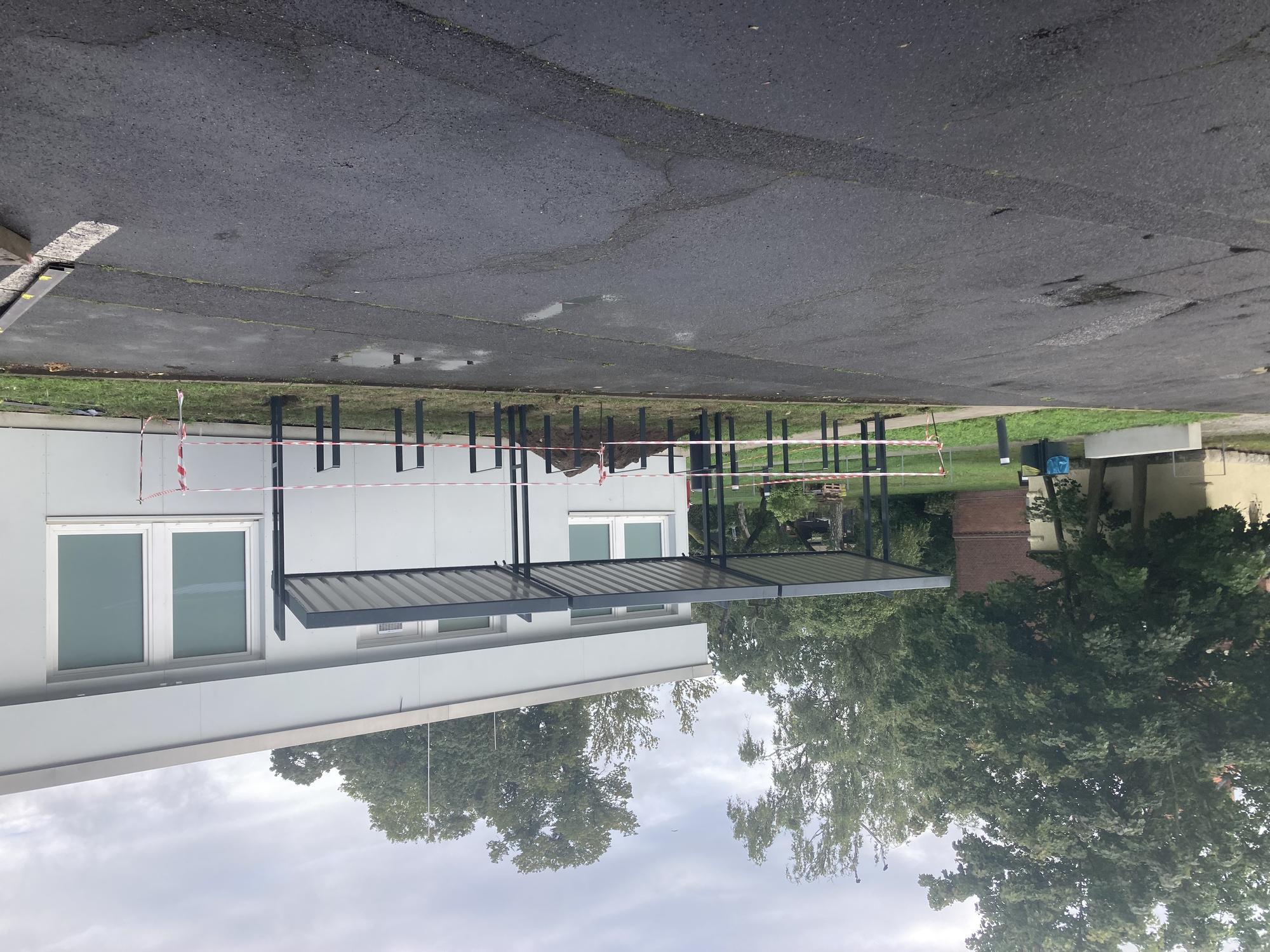 Überdachung_Königin-Luise-Straße